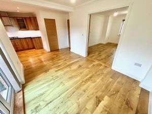 Kitchen Diner- click for photo gallery